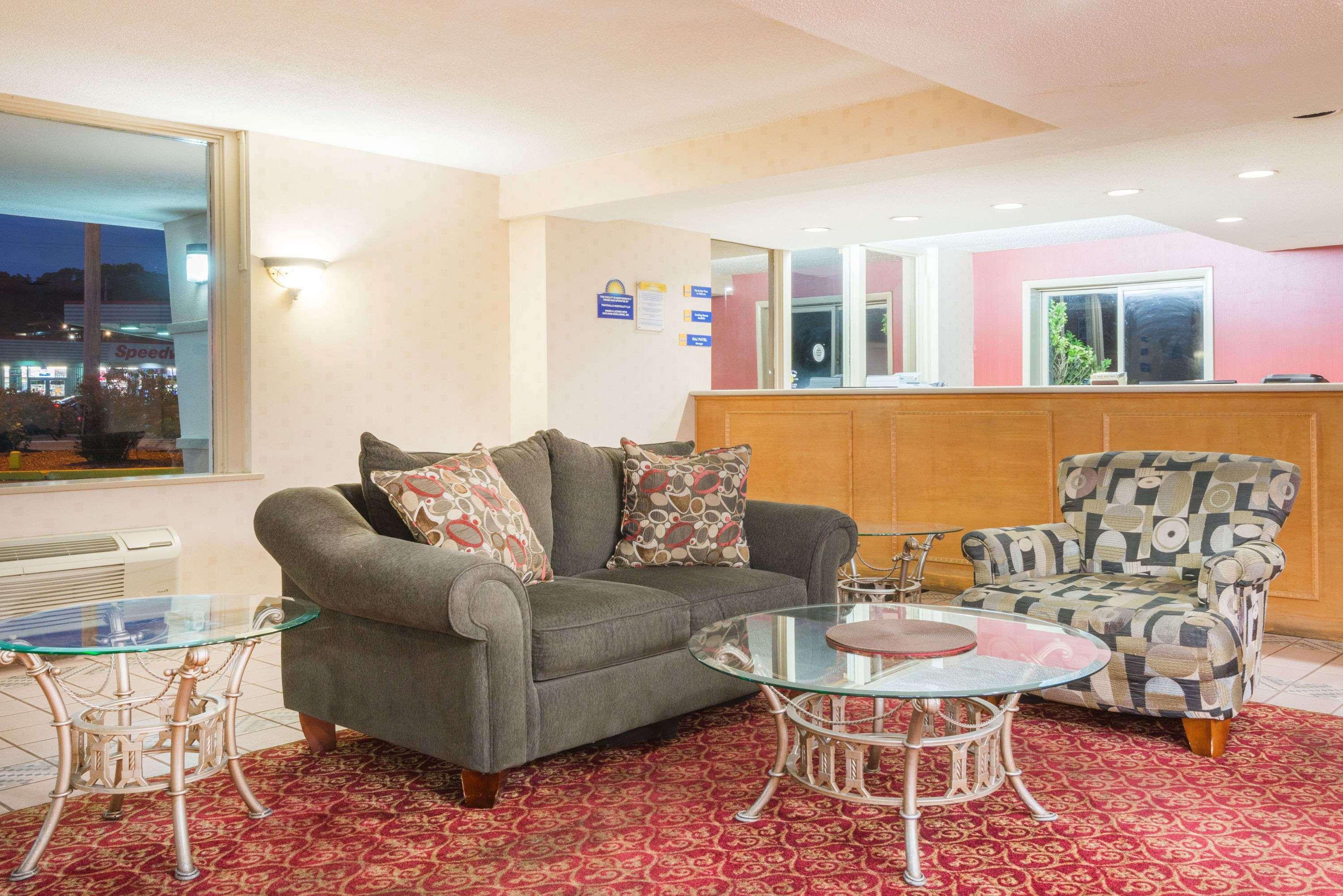 Days Inn By Wyndham Paintsville Bagian luar foto