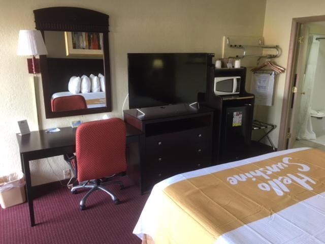 Days Inn By Wyndham Paintsville Bagian luar foto